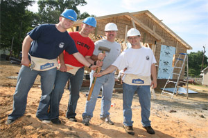 Working Together: Partnership Between Resiliency and Sustainability Working Together: Partnership Between Resiliency and Sustainability